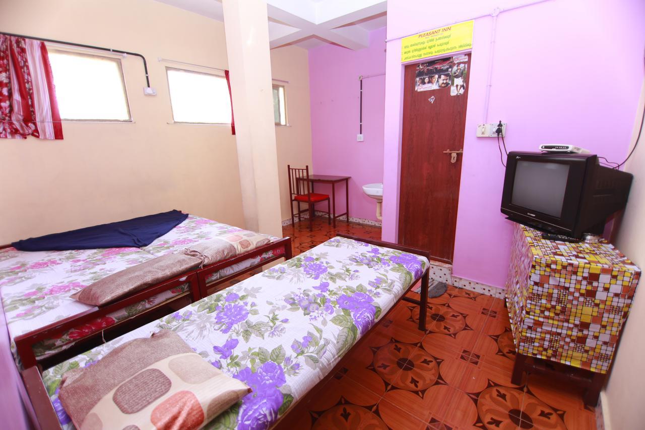 Pleasant Inn Kochi Exterior photo
