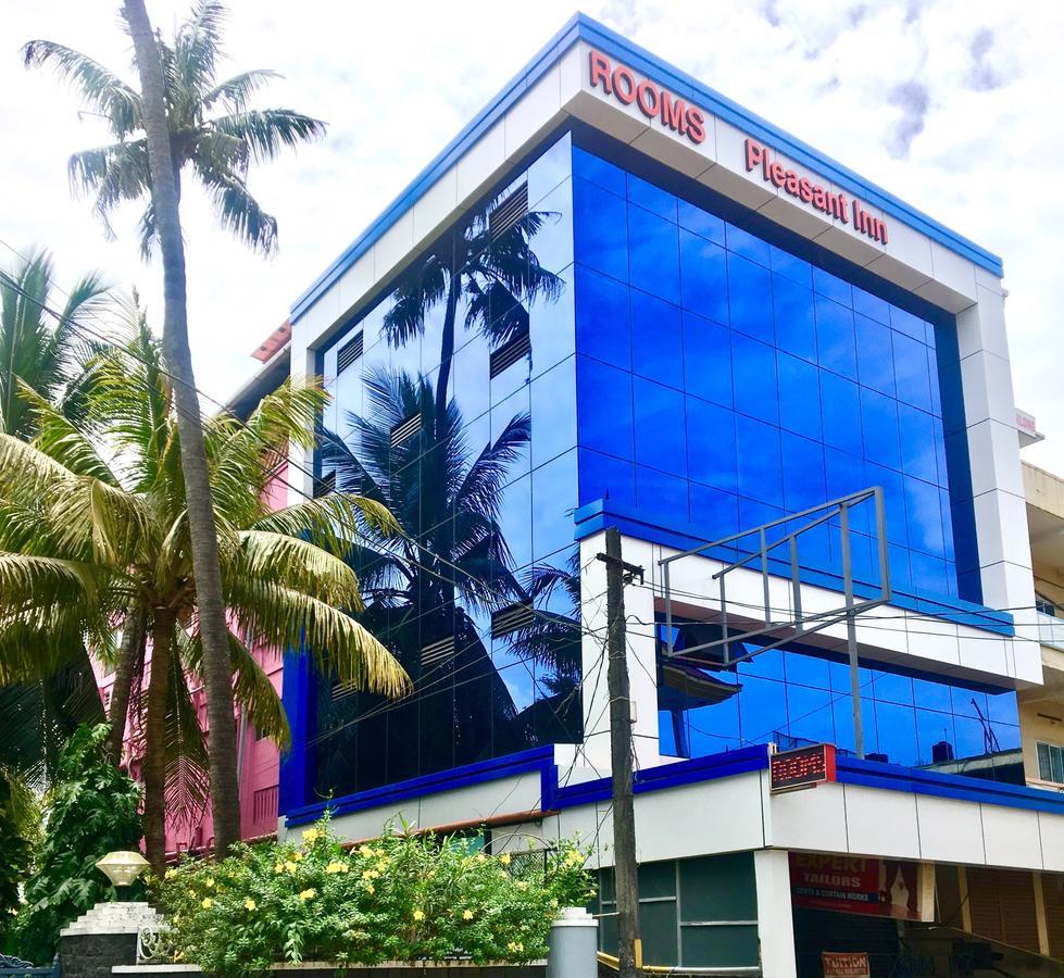 Pleasant Inn Kochi Exterior photo