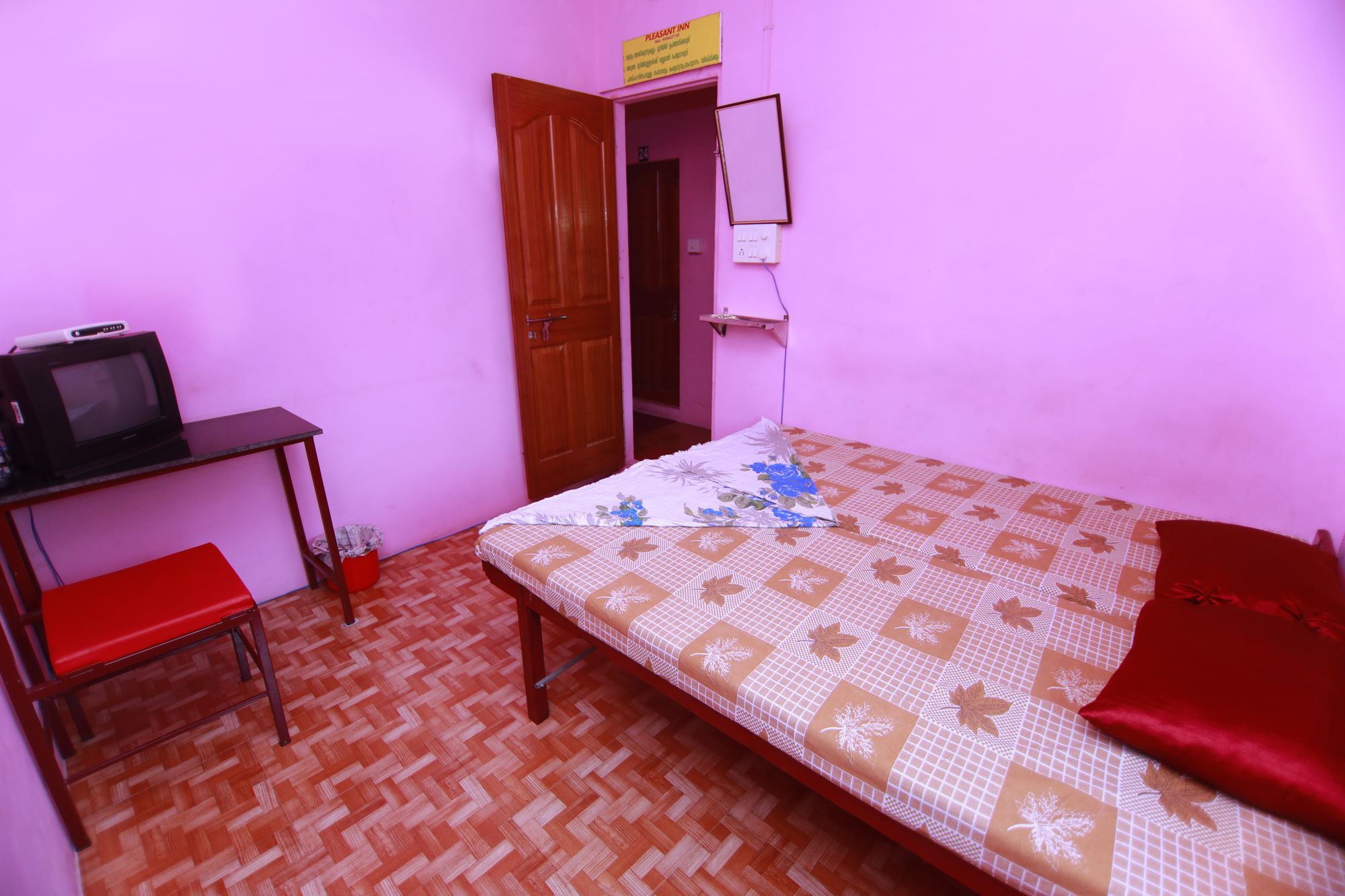 Pleasant Inn Kochi Exterior photo
